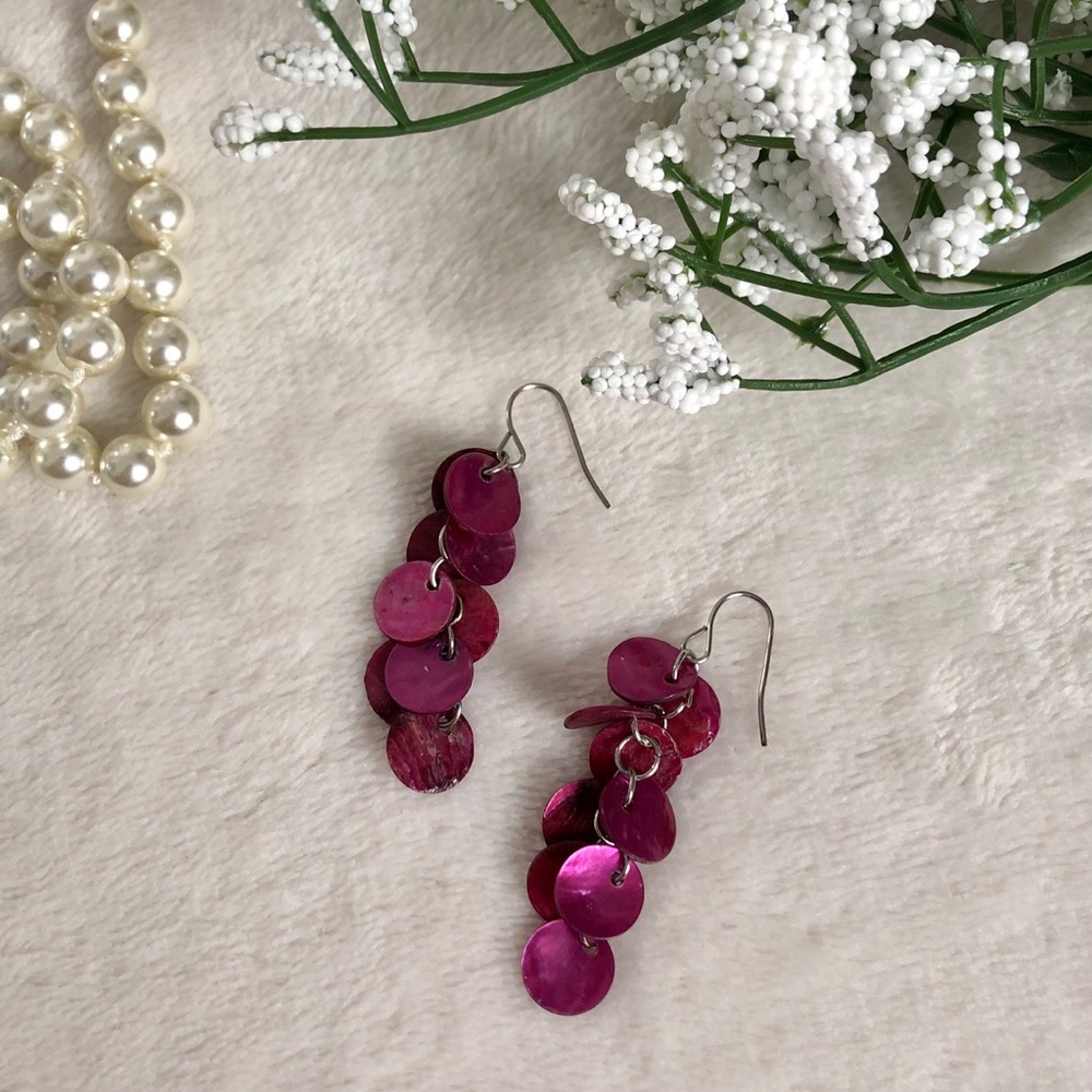 3/$20 | Fuschia drop earrings